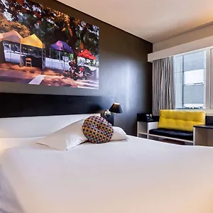 Hotel Ibis Styles Centro -5 Minutos Da Rodoviaria E Do Moinhos De Vento